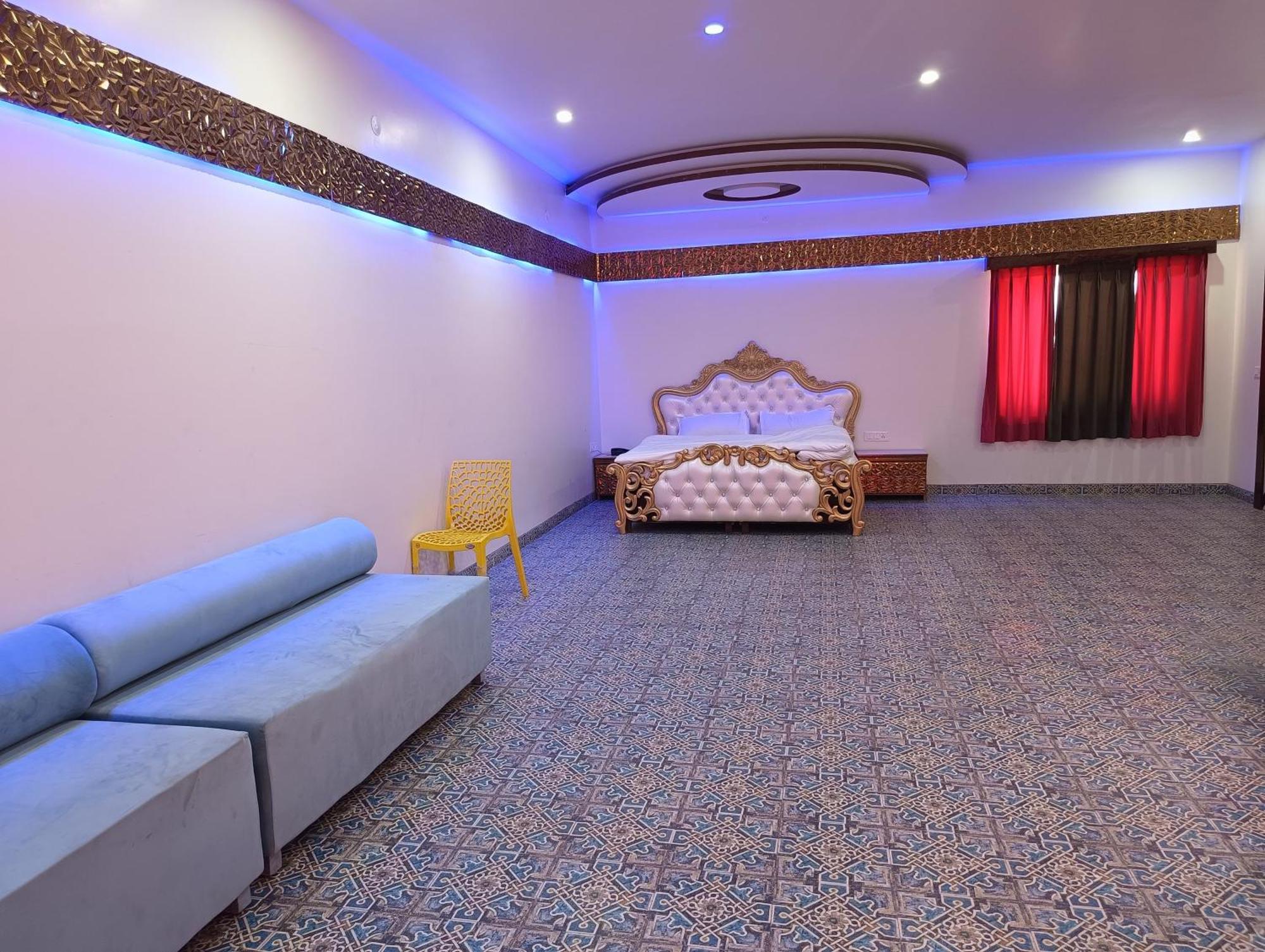 O The Grand Farm Hotel